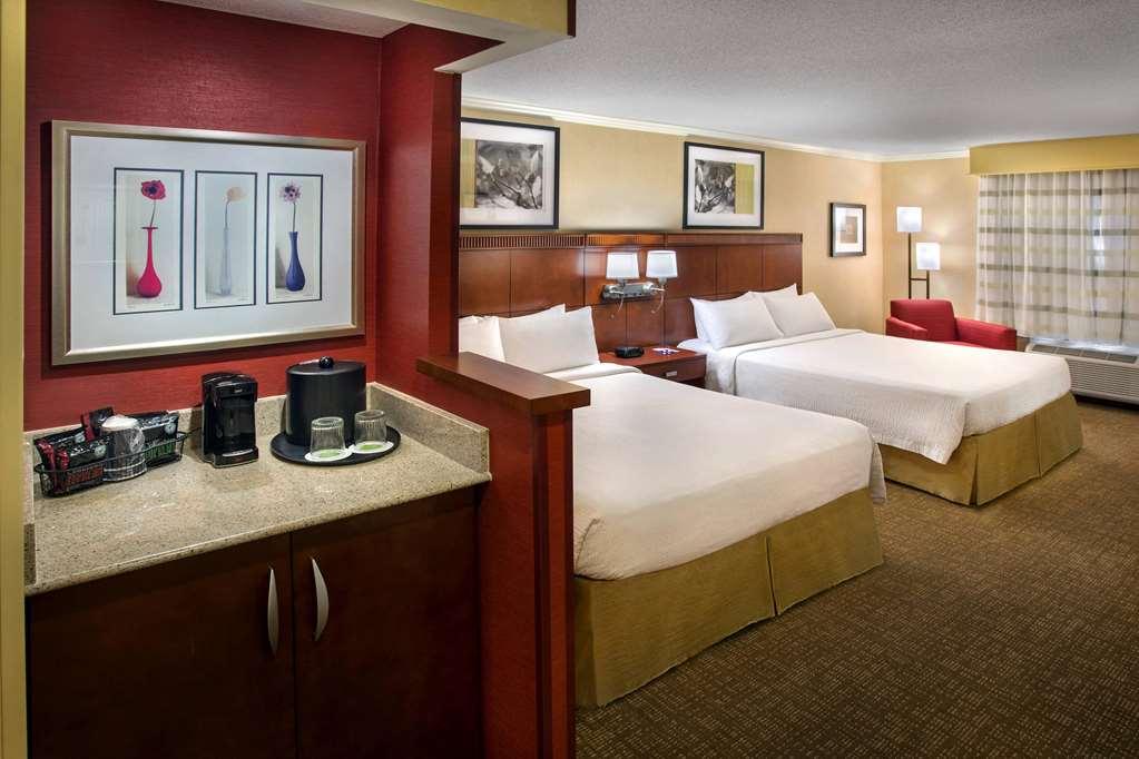 Sonesta Select Boston Woburn Burlington Hotel Room photo